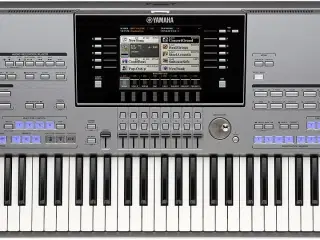 Yamaha keyboard Tyros 5 76 