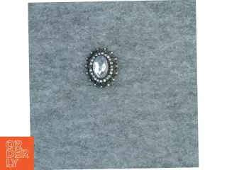 Broche