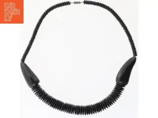 Sort perlekæde (str. 62 cm)