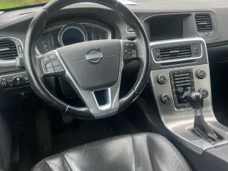 Volvo v60 2,0 diesel 2014 79800