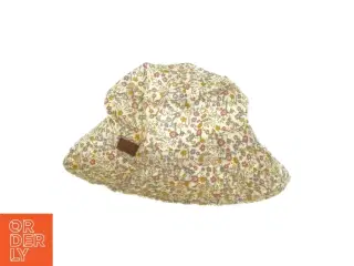 Lille hat med blomster