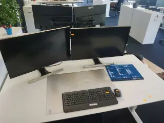 2 stk. skærme + tastatur & mus