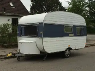 Unik veteran-campingvogn sælges