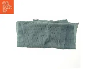 Grå uldent strik tørklæde fra Urbanease (str. 37x160 cm)