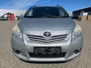 Toyota Sportsvan 2,2 D-CAT 150 T3+ aut.