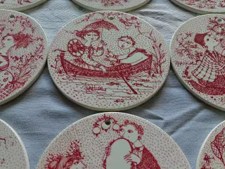 Rød og hvid Bjørn Wiinblad platter 