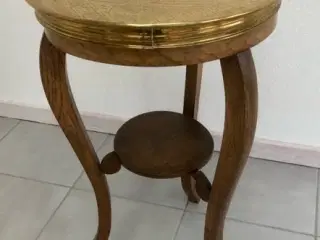 Rygebord med messingplade