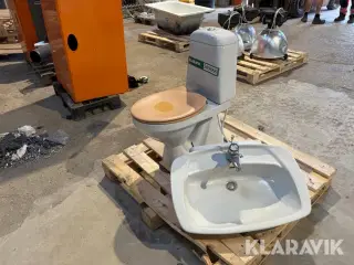 Toilet og vask