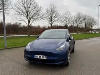 Tesla Model Y  Long Range AWD