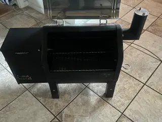 Pille Grill smoker GMC Trek