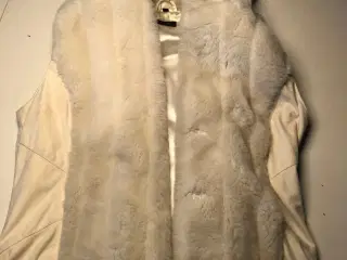 Veste og pelsjakke