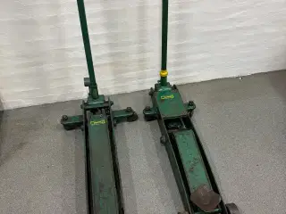 2 stk Compac donkrafte.