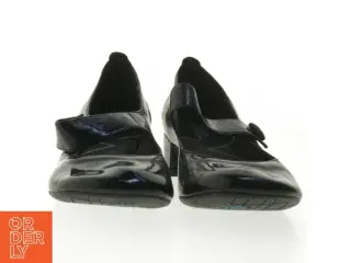 Sorte Mary Jane-pumps fra Indigo (str. 39)
