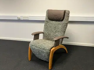 Woody stol med integreret fodhviler (SPAR 50%)