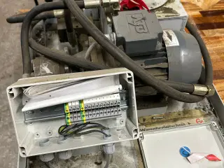 Pumpestation til lift. Hydraulikstation
