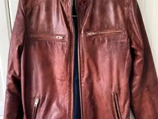 Lækker skindjakke i cognac