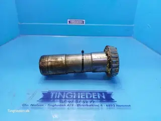 JCB 427 HL Pivot Pin 265/00523