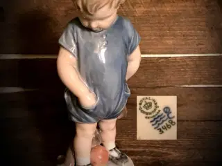 * Royal Copenhagen; Dreng med Teddybjørn (3468)