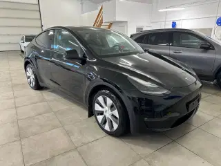 Tesla Model Y  Long Range AWD