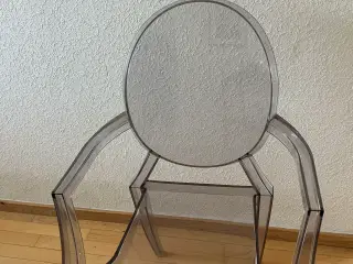 Louis Ghost stol - Philippe Starck - Kartell