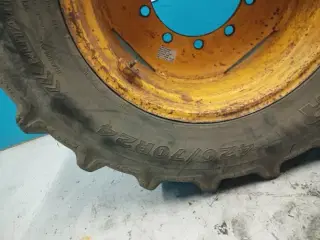 24"   420/70R24