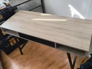 Skrivebord 