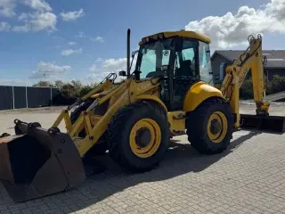 New Holland LB 115 B 4PS