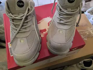 Buffalo sko meget lidt brugt 