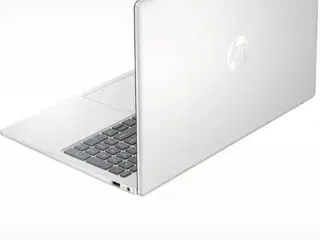 HP laptop/bærbar computer 15-fc0028no