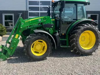 John Deere 5115M Med frontlæsser, som ny