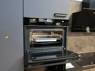 Kombiovn SMEG SF4604PVCNR1