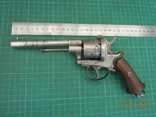 Revolver, Antik 9 mm Pin Fire lefauxcheux 1868.