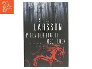 Pigen der legede med ilden af Stieg Larsson (Bog)