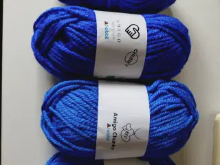 Akrylgarn bl a`100 gr