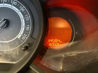 Rigtig fin og økonomisk bil