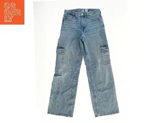 Cargo Jeans fra H&M (str. 164)