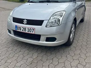 Suzuki swift 1,5 benzin Årgang 2007: