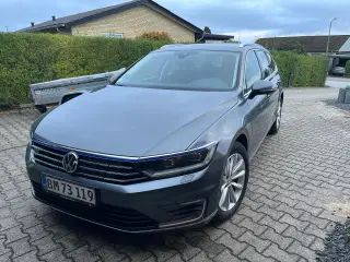 VW Passat Variant GTE