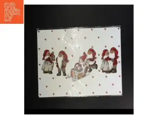 4 Dækkeservietter med Nisse Motiv (str. 43 x 28 cm)