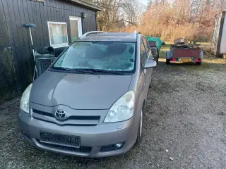 Toyota corolla verso sælges/byttes