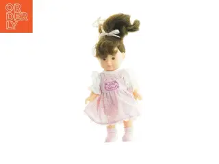 Dukke fra Mini Girl (str. 19 x 10 cm)