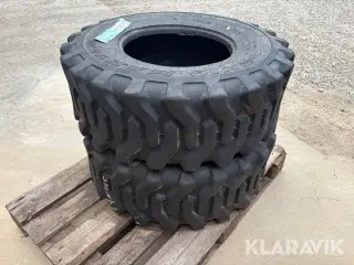 Dæk Titan Skid master 2 styk