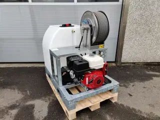 AB Mobil 220/20-300 Honda 13hk el-start 50 meter slange med oprul