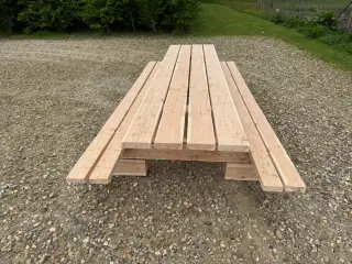 Bord bænkesæt i lærk