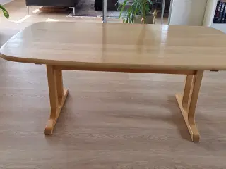 Sofabord i bøgetræ