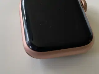 Apple watch s5