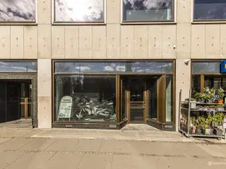 Butik med bedste lejemål på Rådhuspladsen