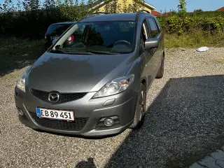 Mazda 5. 7 personers.