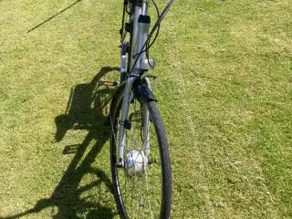 PROMOVEC elcykel på 28” hjul virker som den skal s