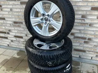 Org Toyota Rav4 alufælge m Firestone vinterdæk 